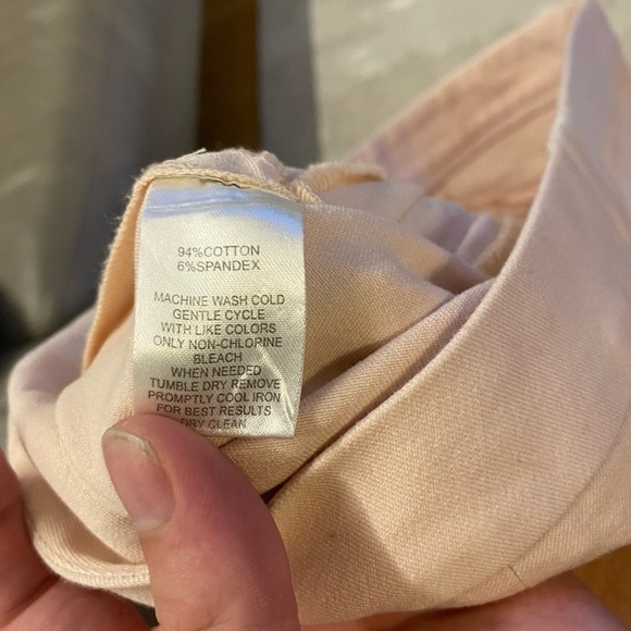 CALVIN Klein pale pink capris with zipper details size 10 - Picture 2 of 3